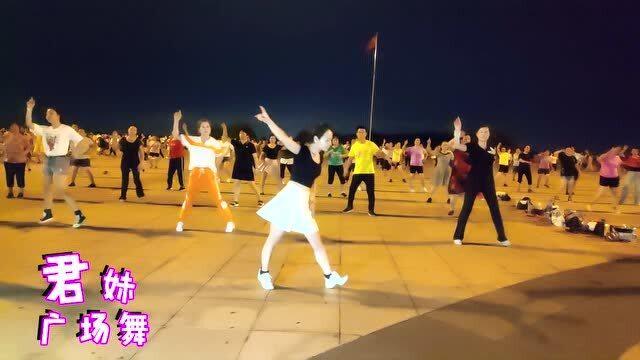 舞动生活的旋律，揭秘2017最新广场舞的日常故事