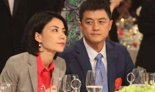 李亚鹏新恋情进展曝光，甜蜜缘分在日常中的温馨点滴