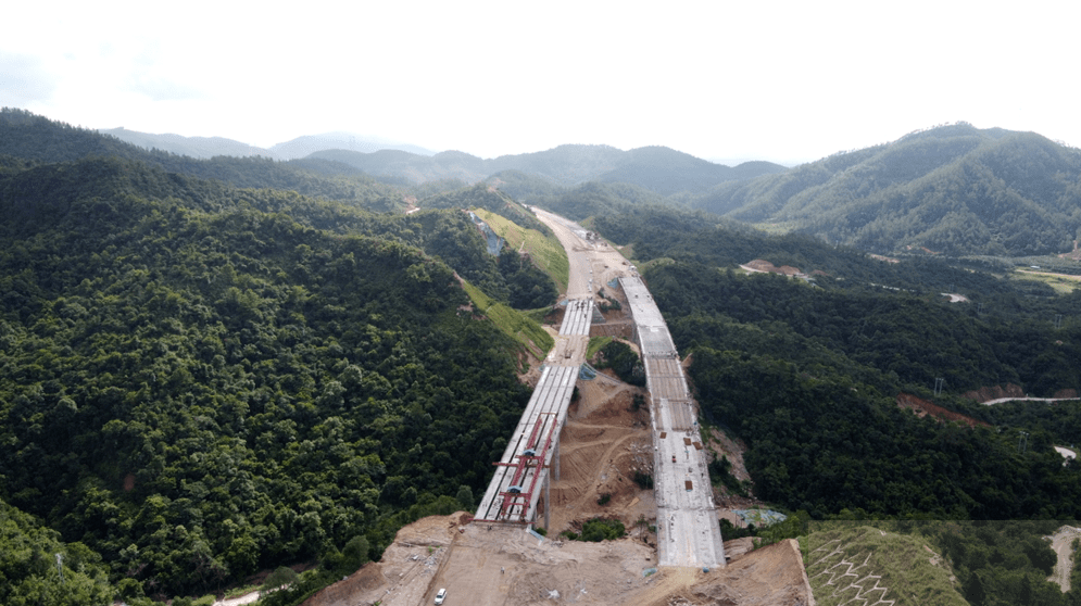 开春高速最新消息，自然探索之旅进行中交新动态